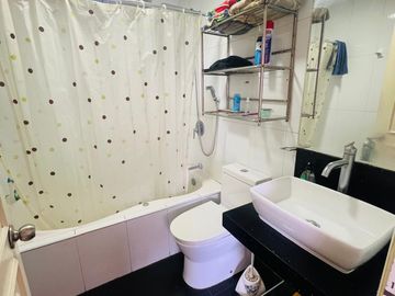 VENTA AMPLIO DEPARTAMENTO EN LAS GARDENIAS - SURCO