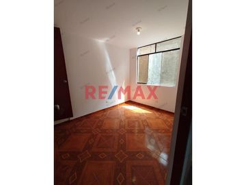 Se Vende Departamento 4Ta Etapa Santo Domingo Frente A Parque