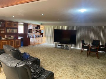 CASA EN VENTA SATELITE CON 270 M2 DE JARDIN