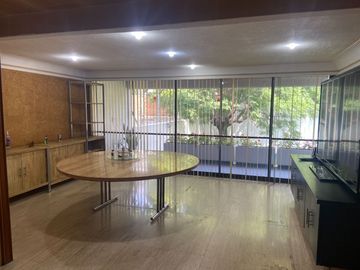 CASA EN VENTA SATELITE CON 270 M2 DE JARDIN