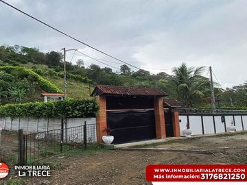 Se vende Casa campestre a puerta cerrada en Buga-valle, corregimiento  Sanjon Hondo, vereda los Guaduales.