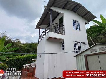 Se vende Casa campestre a puerta cerrada en Buga-valle, corregimiento  Sanjon Hondo, vereda los Guaduales.