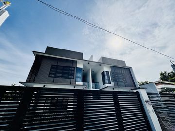 FOR SALE NEWLY MADE STUNNING DESIGN 2 STOREY DUPLEX HOUSE IN BETTER LIVING