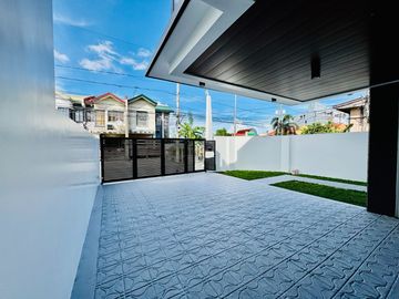 FOR SALE NEWLY MADE STUNNING DESIGN 2 STOREY DUPLEX HOUSE IN BETTER LIVING