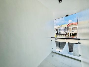 FOR SALE NEWLY MADE STUNNING DESIGN 2 STOREY DUPLEX HOUSE IN BETTER LIVING