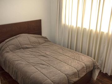 OPORTUNIDAD!  Venta de Amplio Departamento, Ancón
