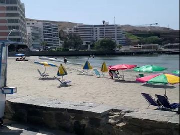 OPORTUNIDAD!  Venta de Amplio Departamento, Ancón
