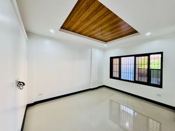 FOR SALE NEWLY MADE ELEGANT MODERN 2 STOREY TOWNHOUSE IN BETTER LIVING