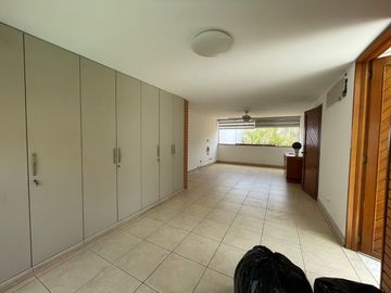 HERMOSA CASA - AT. 567 M2 - BUENA UBICACIÓN - SEGURIDAD