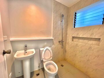 Brand new high ceiling house and lot in BF ALMANZA, Las Pinas City