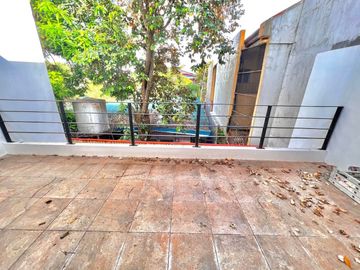Brand new high ceiling house and lot in BF ALMANZA, Las Pinas City