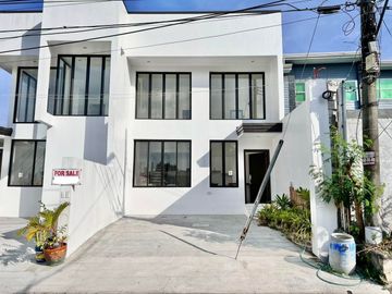 Brand new high ceiling house and lot in BF ALMANZA, Las Pinas City
