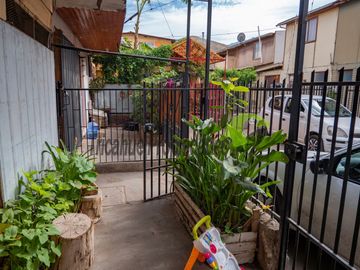 En Vicuña, venta de casa ampliada y regularizada, 5D y 1B. $64 millones