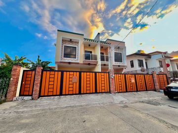Brand new 2 storey duplex with very spacious set back