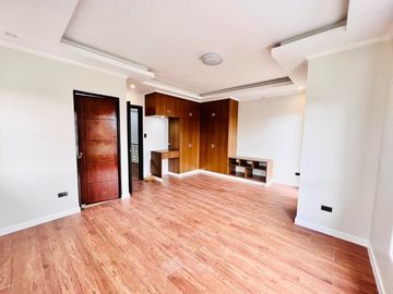 Brand new 2 storey duplex with very spacious set back