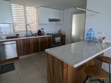 DEPARTAMENTO FRENTE AL MAR AMUEBLADO EN VENTA TORRE AXIS BOCA DEL RÍO | ARLETTE FLORES