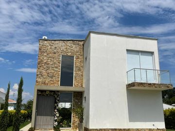 VENDO CASA A LAS AFUERAS DE CALI VALLE DEL CAUCA