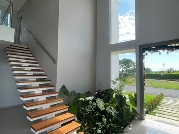 VENDO CASA A LAS AFUERAS DE CALI VALLE DEL CAUCA