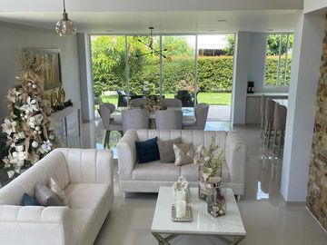 VENDO CASA A LAS AFUERAS DE CALI VALLE DEL CAUCA