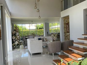VENDO CASA A LAS AFUERAS DE CALI VALLE DEL CAUCA