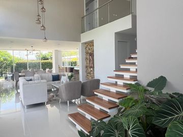 VENDO CASA A LAS AFUERAS DE CALI VALLE DEL CAUCA