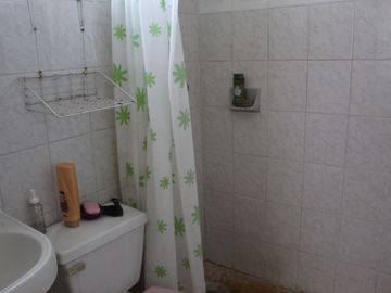 VENDO CASA UNA PLANTA EN FRACC. COSTA DE ORO  BUENA UBICACION