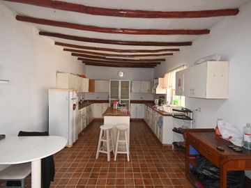 HOSTAL EN VENTA 16 HAB. KM 63 PAN.SUR CHILCA