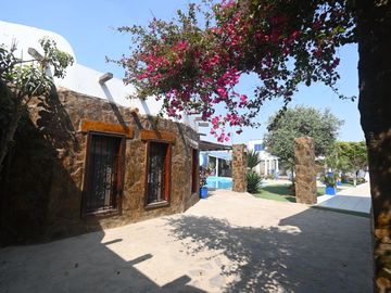 HOSTAL EN VENTA 16 HAB. KM 63 PAN.SUR CHILCA