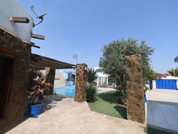 HOSTAL EN VENTA 16 HAB. KM 63 PAN.SUR CHILCA