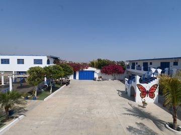 HOSTAL EN VENTA 16 HAB. KM 63 PAN.SUR CHILCA