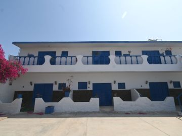 HOSTAL EN VENTA 16 HAB. KM 63 PAN.SUR CHILCA