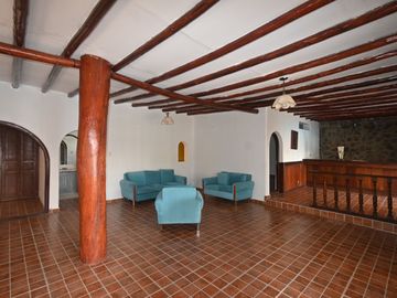 HOSTAL EN VENTA 16 HAB. KM 63 PAN.SUR CHILCA