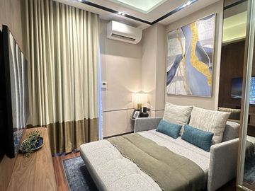Penthouse 4 Bedroom Luxury Unit at Bridgetowne Pasig
