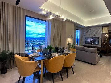 Penthouse 4 Bedroom Luxury Unit at Bridgetowne Pasig