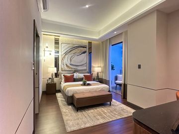Penthouse 4 Bedroom Luxury Unit at Bridgetowne Pasig