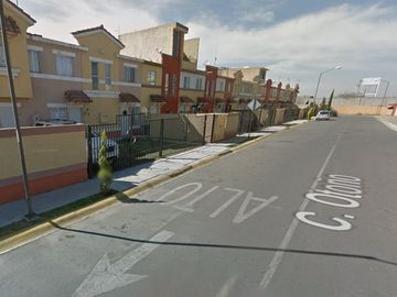 Venta de casa de 77 metros, 2 recámaras, 1 baño y estacionamiento