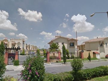 Venta de casa de 77 metros, 2 recámaras, 1 baño y estacionamiento