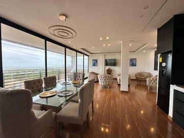 VILLAMIL PLAYAS VENDO APARTAMENTO FRENTE AL MAR URBANIZACION ACAPULCO