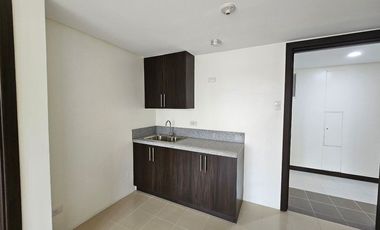 1BR bedroom near Greenhills, Robinsons Magnolia, Araneta Center, Ortigas CBD, UERM Hospital, Cardinal Santos Hospital, Xavier School