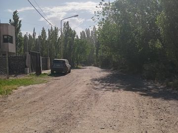 VENDO DUPLEX EN POZO - CENTENARIO - PERTICONE