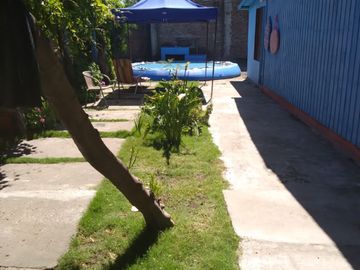 SE VENDE CASA 400M2, CENTRO DE TALCA , 3 DORMITORIOS Y UN BAÑO.