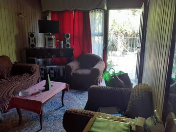 SE VENDE CASA 400M2, CENTRO DE TALCA , 3 DORMITORIOS Y UN BAÑO.