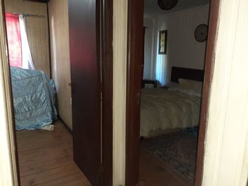 SE VENDE CASA 400M2, CENTRO DE TALCA , 3 DORMITORIOS Y UN BAÑO.