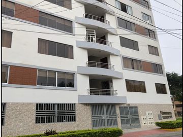 Oportunidad única en Sol de Oro_Los Olivos: Casa en esquina con potencial comercial y residencial