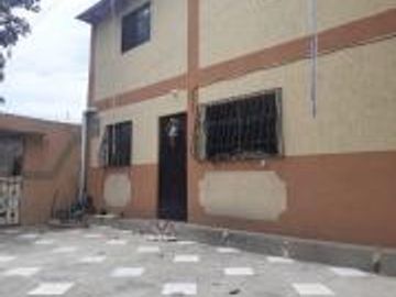 **En Venta Casa Rentera En La Vía Principal de La Libertad Santa Elena Ecuador