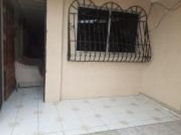 **En Venta Casa Rentera En La Vía Principal de La Libertad Santa Elena Ecuador