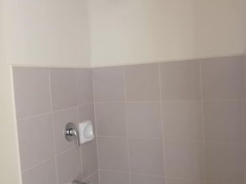AVIDAARCA07XXT2: For Sale Unfurnished Studio Unit at Avida Towers One Union Place Taguig