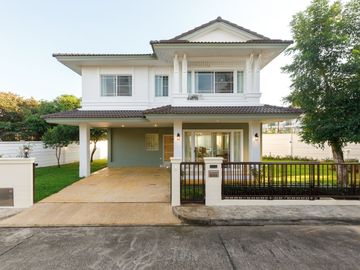 Fully furnished Luxurious house 3 Bedrooms for sale in Siwalee Ratchaphruek