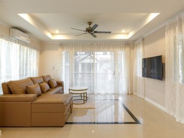 Fully furnished Luxurious house 3 Bedrooms for sale in Siwalee Ratchaphruek