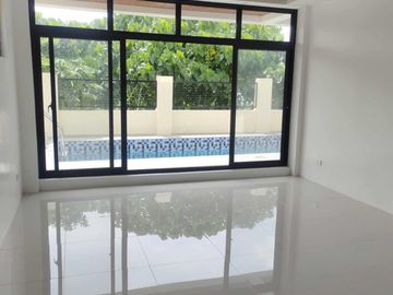 House and Lot with Swimming Pool for Sale in Vista Grande Phase 2